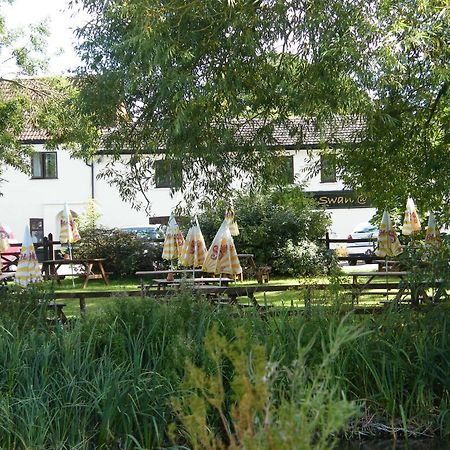 Hotel The Swan At Stoford à Stapleford  Extérieur photo