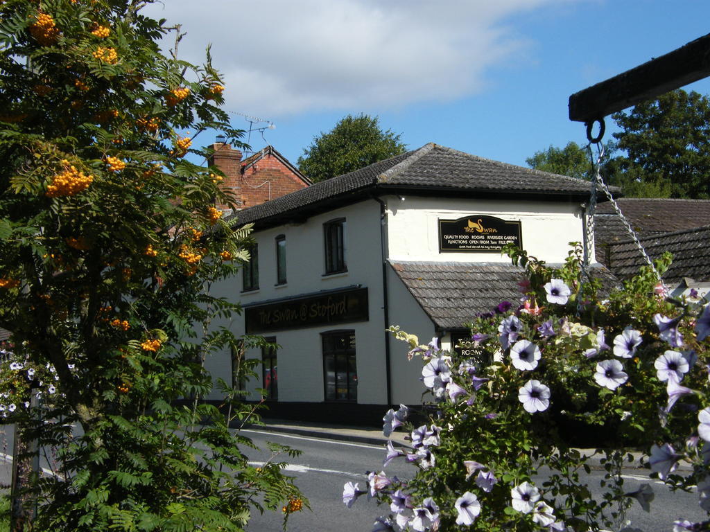 Hotel The Swan At Stoford à Stapleford  Extérieur photo