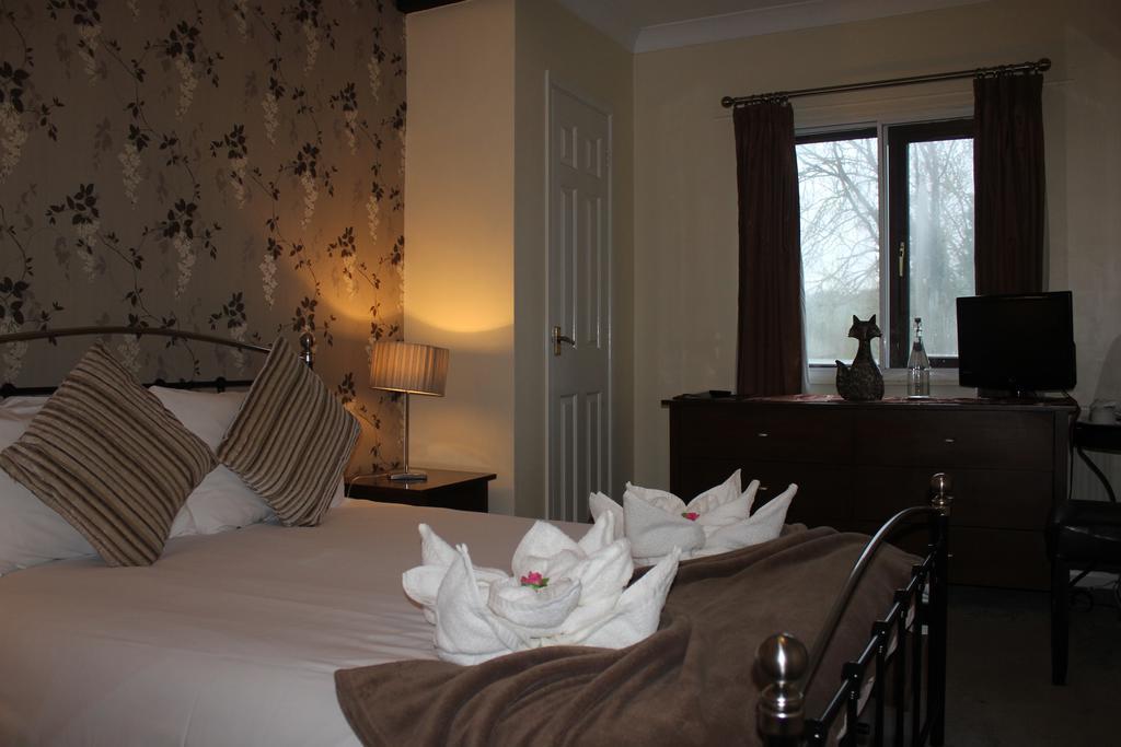 Hotel The Swan At Stoford à Stapleford  Extérieur photo
